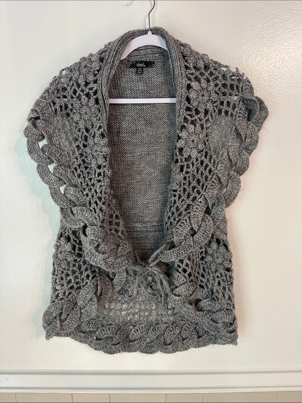 Sioni Gray Crochet Open-Front Knit Shrug with Braided Trim